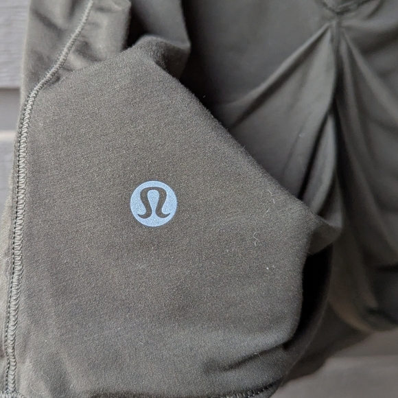 Lululemon Deep Stretch Tank Dark Olive Size 4 Yoga Pilates Barre Ballet - Picture 6 of 7